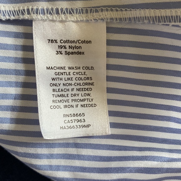 Halogen pinstriped gathered neck blouse, 3/4 sleeves, zip back size: XSP - Picture 9 of 9